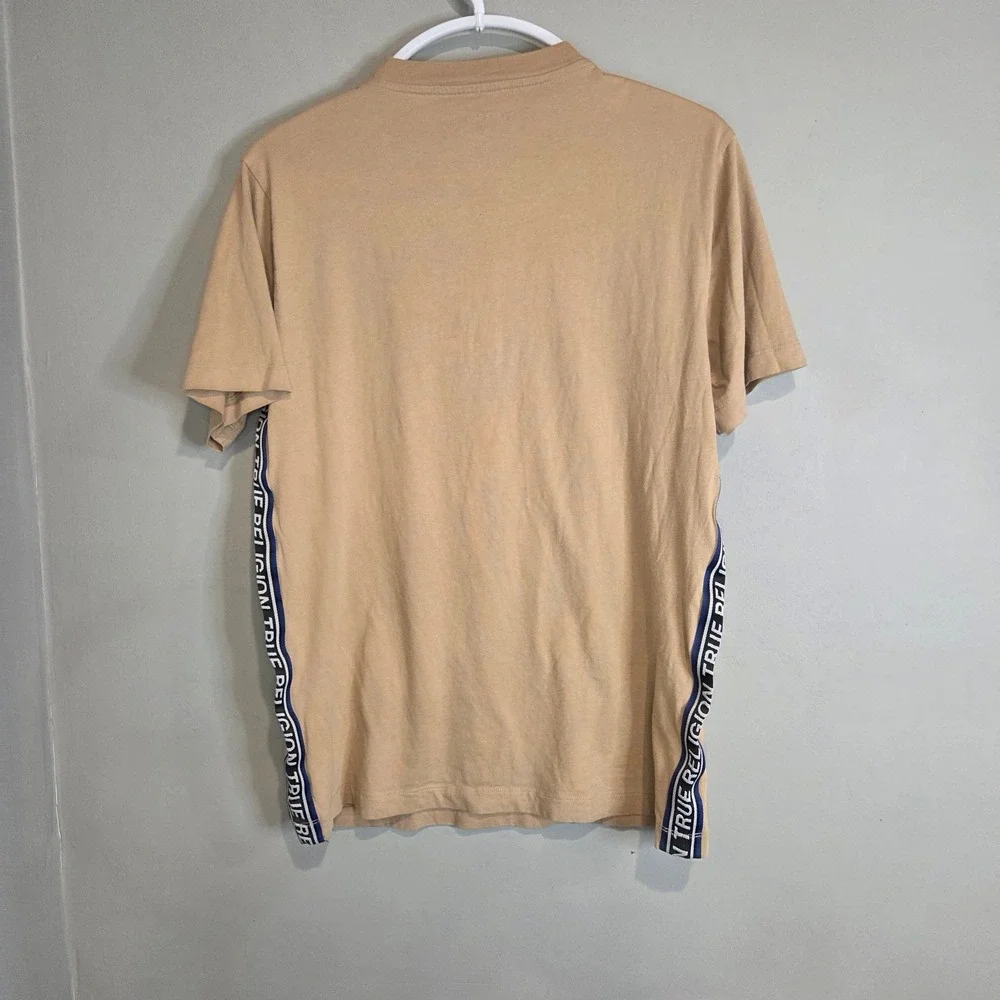 True Religion TShirt Men Medium Tan Side Tape Logo Graphic Tee 100% Cotton